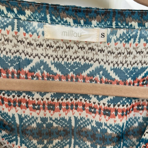 NWOT LF Millau Sheer Printed Top - Picture 6 of 7